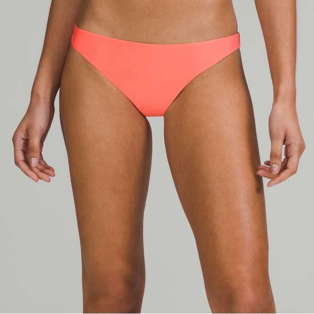 NWT lululemon waterside mid rise skimpy fit bikini bottoms in raspberry cream